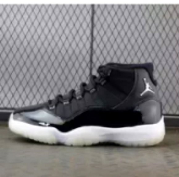 Jordan 11s
